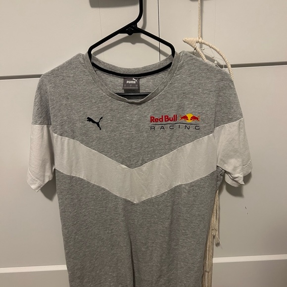 Selling some lightly used clothing and brand new af1, 60 for all not sneakers - Picture 4 of 16